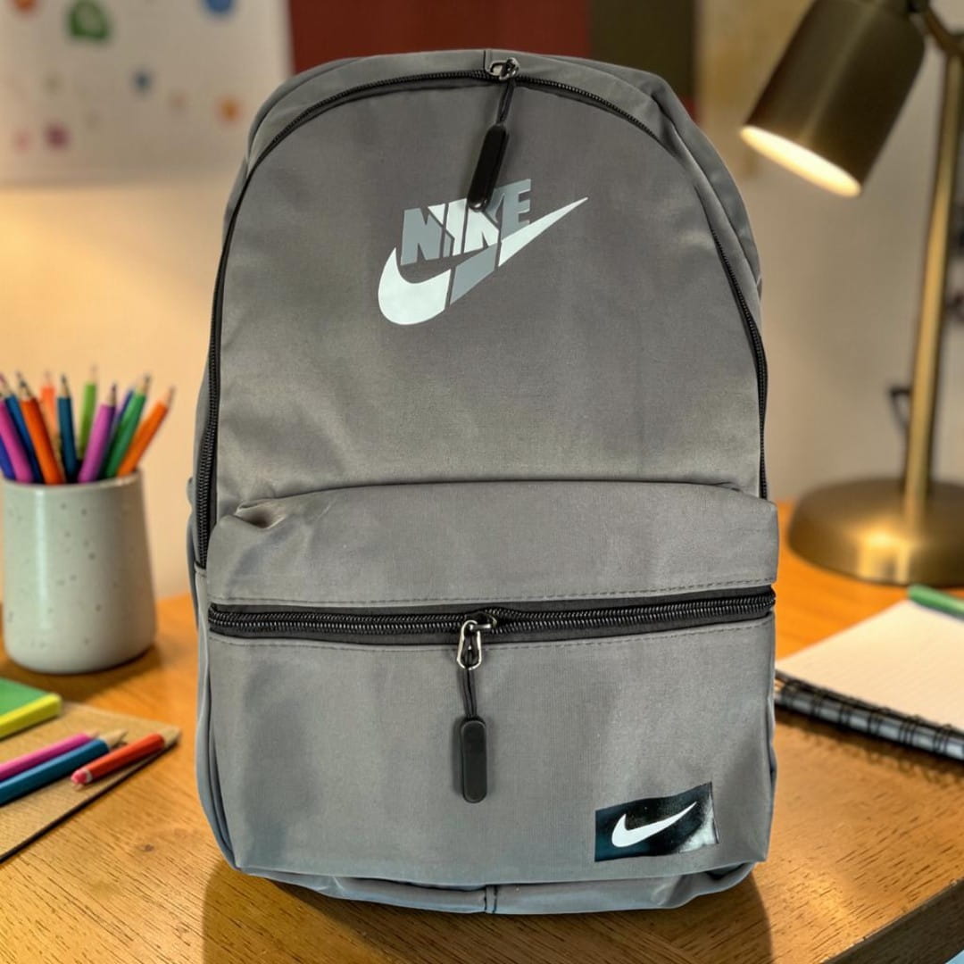 کوله پشتی روزمره و ورزشی طرح نایکی Nike مدل هریتج (رنگ طوسی)